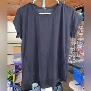 Lululemon short sleeve shirt